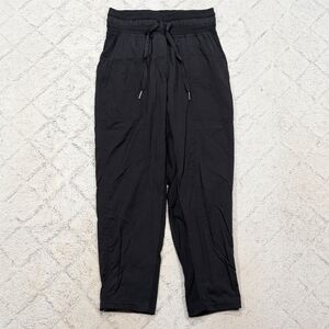 Lululemon Pants Womens 0 Black Dance Studio Mid Rise Crop 25” Light Woven Yoga